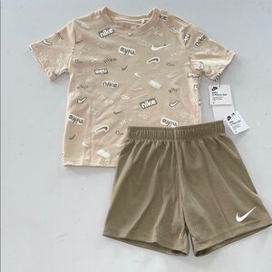 NEW! NIKE 2-PIECE KHAKI COLORED SHORTS & T-SHIRT SET. SIZE 4. BOYS.